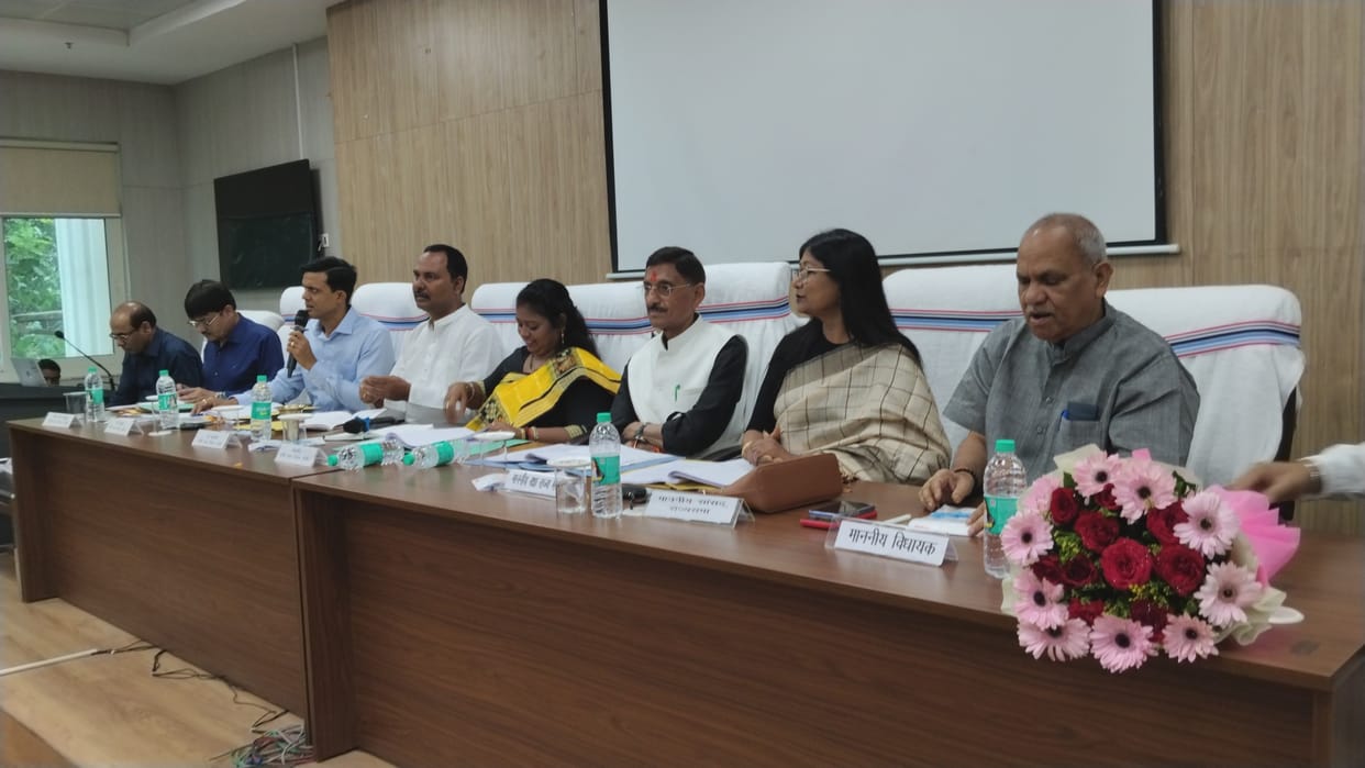 ranchi municipal corporation board meeting development fund sanjay seth mahua maji roshni khalkho