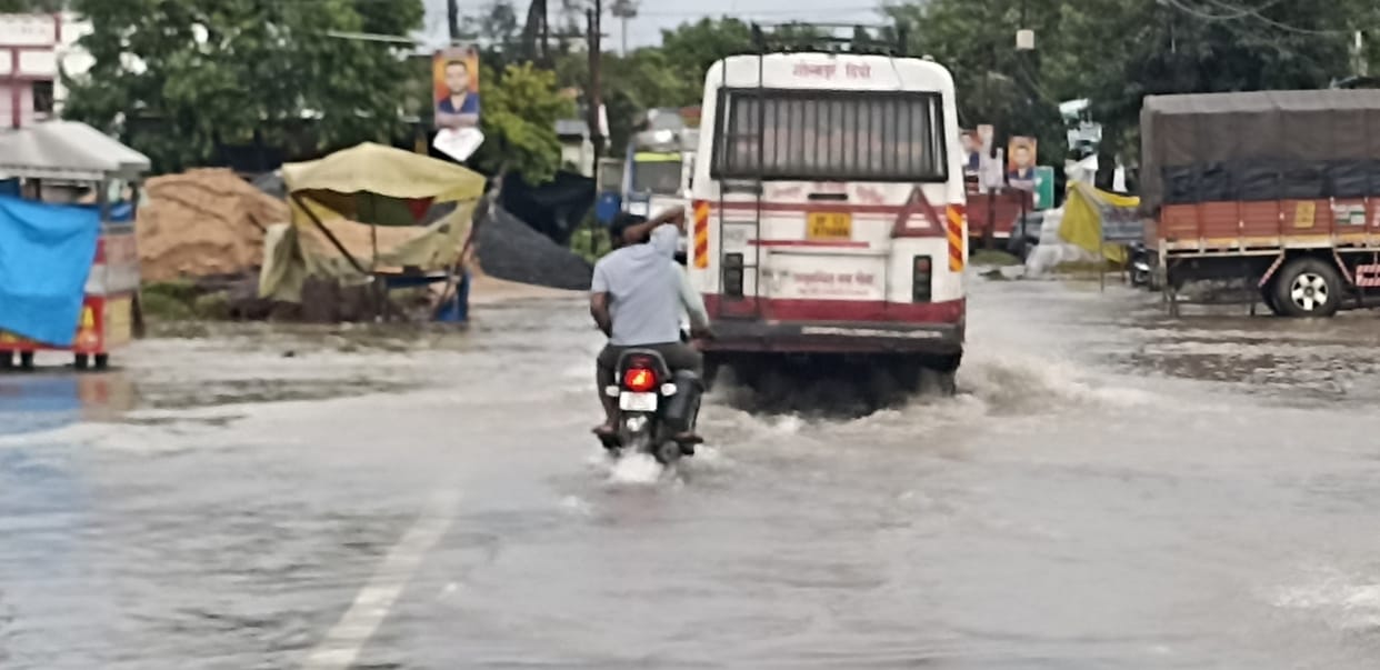 Rain exposes poor drainage; water enters homes in low-lying areas.