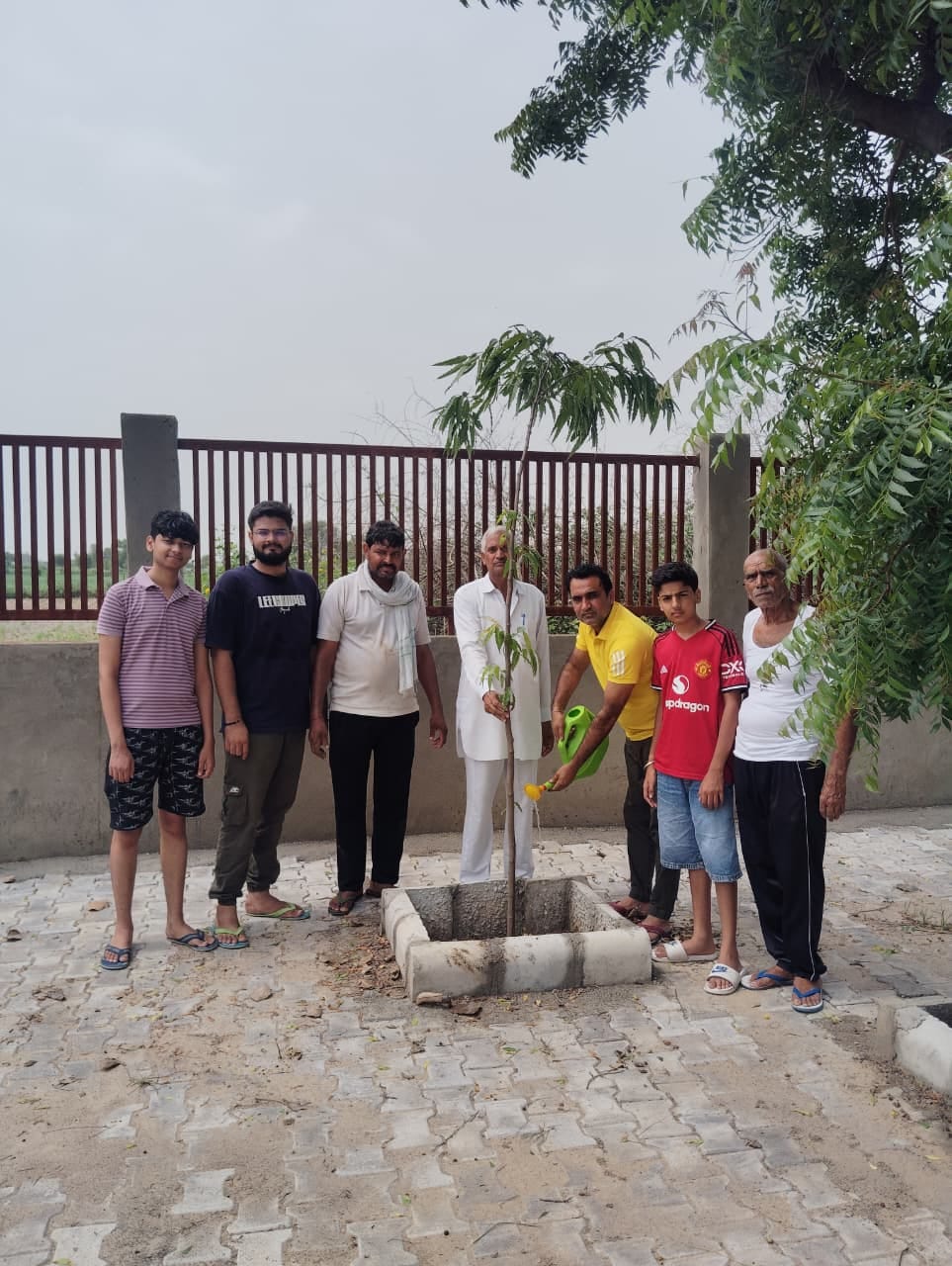 Conveyed the message of environmental conservation by planting saplings.