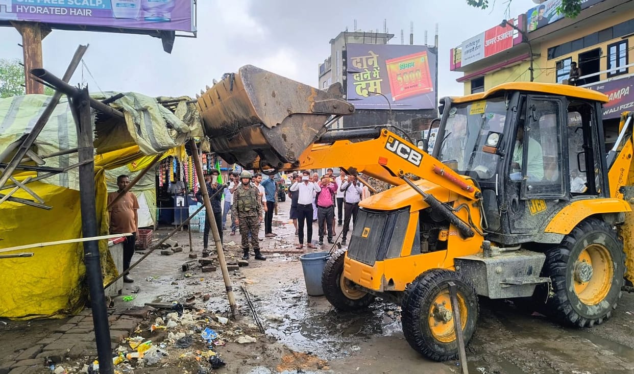 Army removes illegal encroachments from the roadways bus stand.