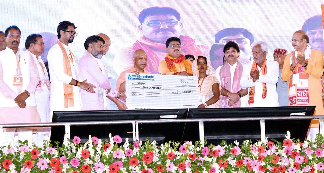 CM gifts projects worth Rs504 crore to Harraiya and Kaptanganj.
