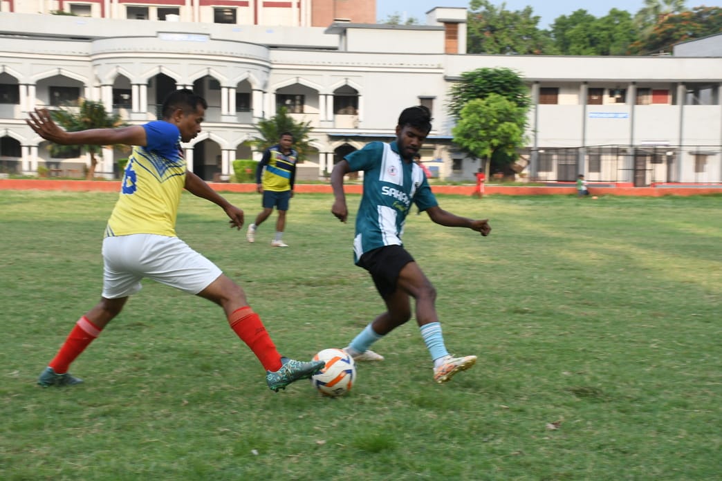 Football: UP Police Zone in semi-finals