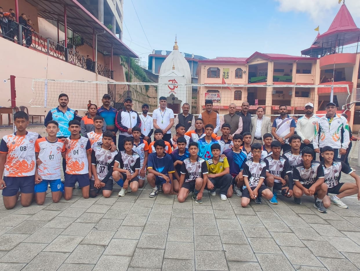 Shimla-Solan emerge as badminton champions; Shimla wins titles in volleyball and table tennis.