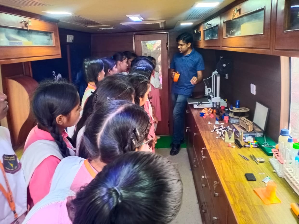 431 students from three schools learned how to use scientific instruments.
