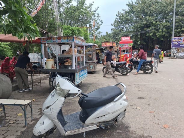 Footpaths in Safidon have disappeared due to encroachment by street vendors, making it difficult for pedestrians to walk.