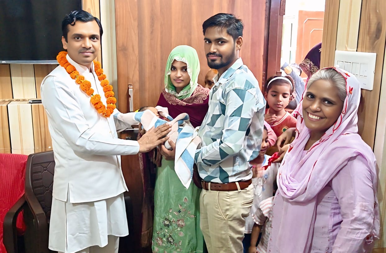 By celebrating, they conveyed a message to society about respecting daughters.