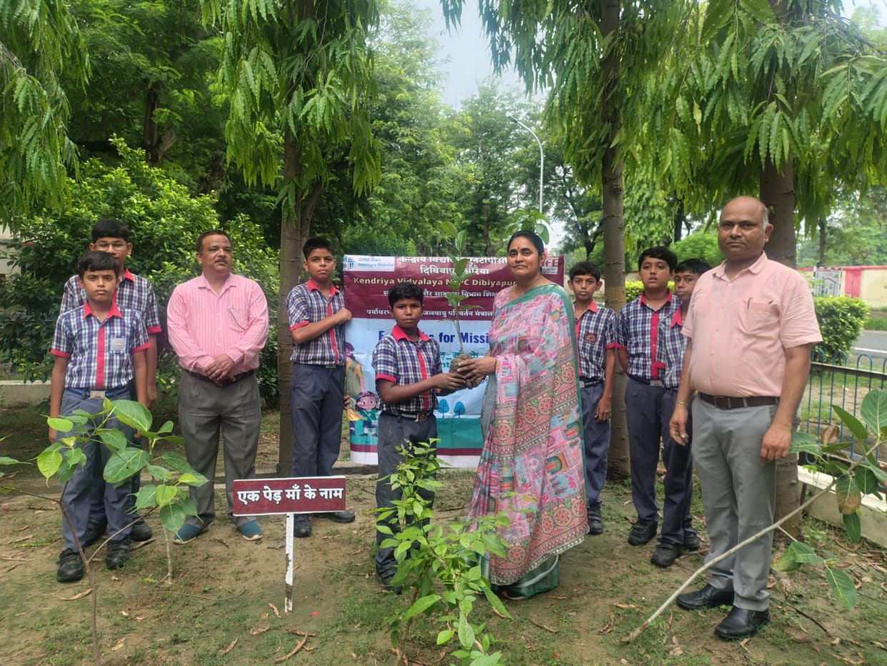 Students conveyed a message of environmental conservation.