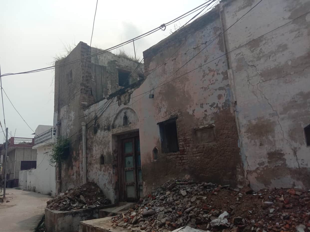 mainpuri news shabby houses