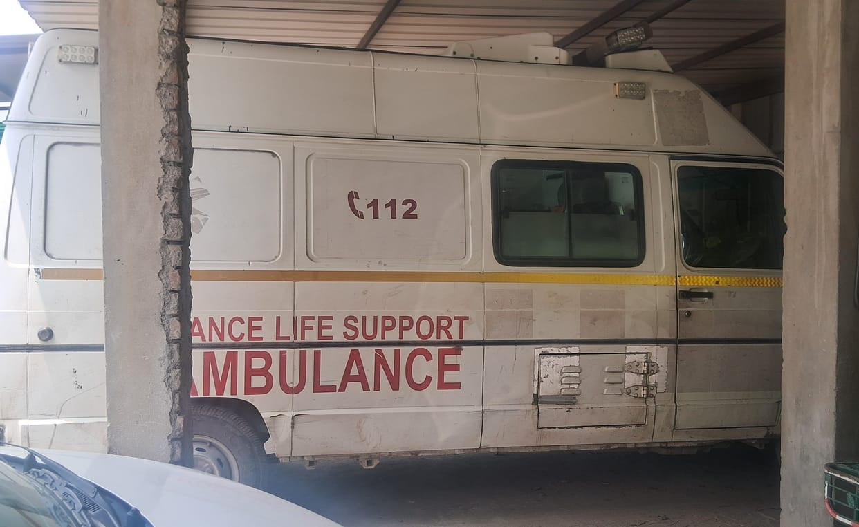 Kharkhoda Hospital's only ambulance breaks down.