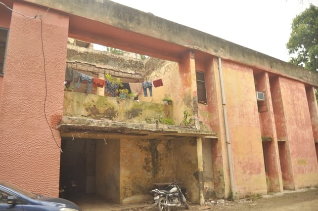 Quarters built around 50 years ago at the CHC have become dilapidated; risk of accidents during the rainy season.