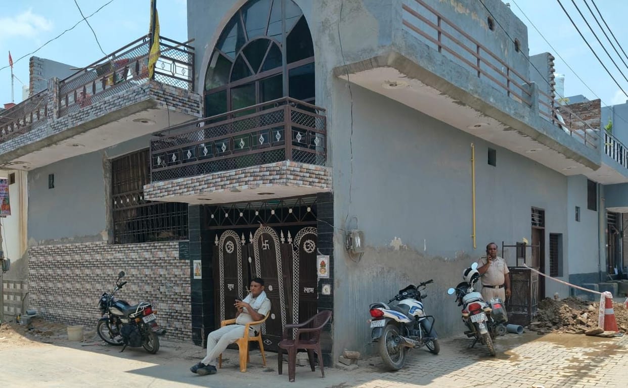Hans Nagar blast... After his daughter, the ex-serviceman father has also succumbed.