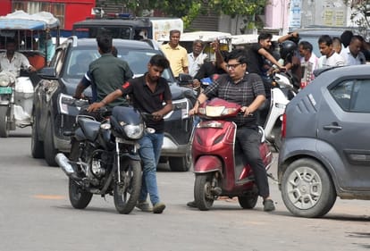 UP: E-20 petrol claims to damage vehicle parts, increasing parts consumption; vehicles are breaking down mid-w
