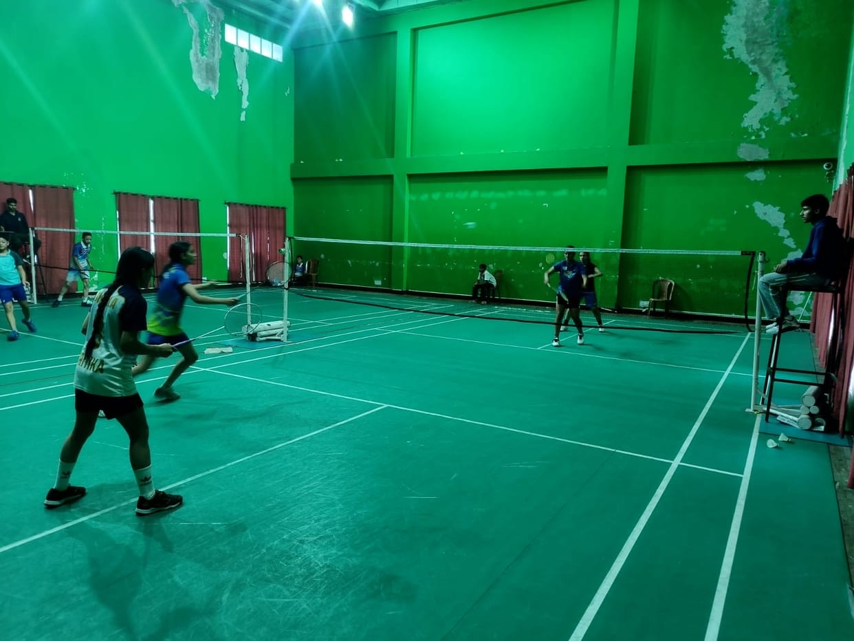 Vishwajeet, Priyansh, Ritika, and Sonakshi in the semi-finals.