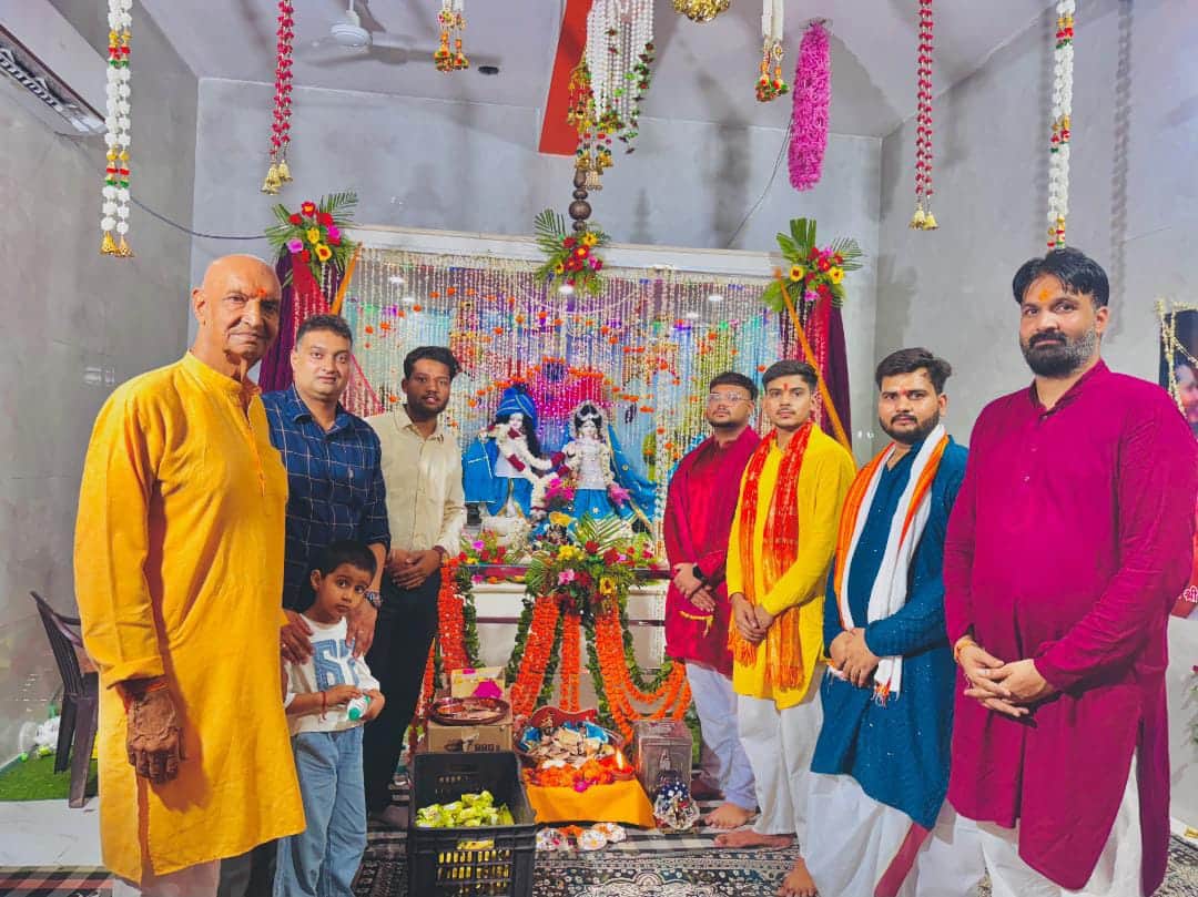 Sankirtan held on the idol installation day of Radha-Krishna.