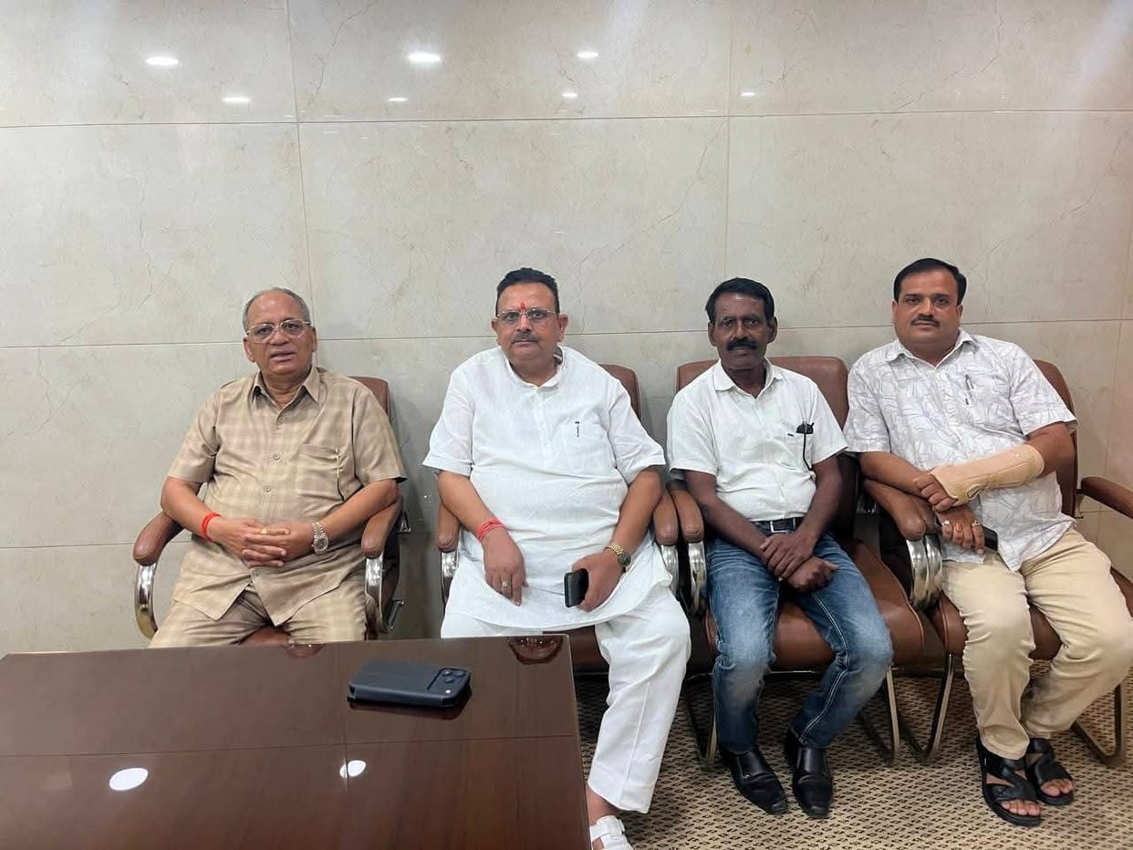 Chai Pe Charcha among BJP stalwarts heats up the political atmosphere