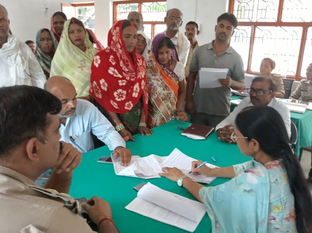 Madam, illegal occupation on the road in Urduhan New Settlement