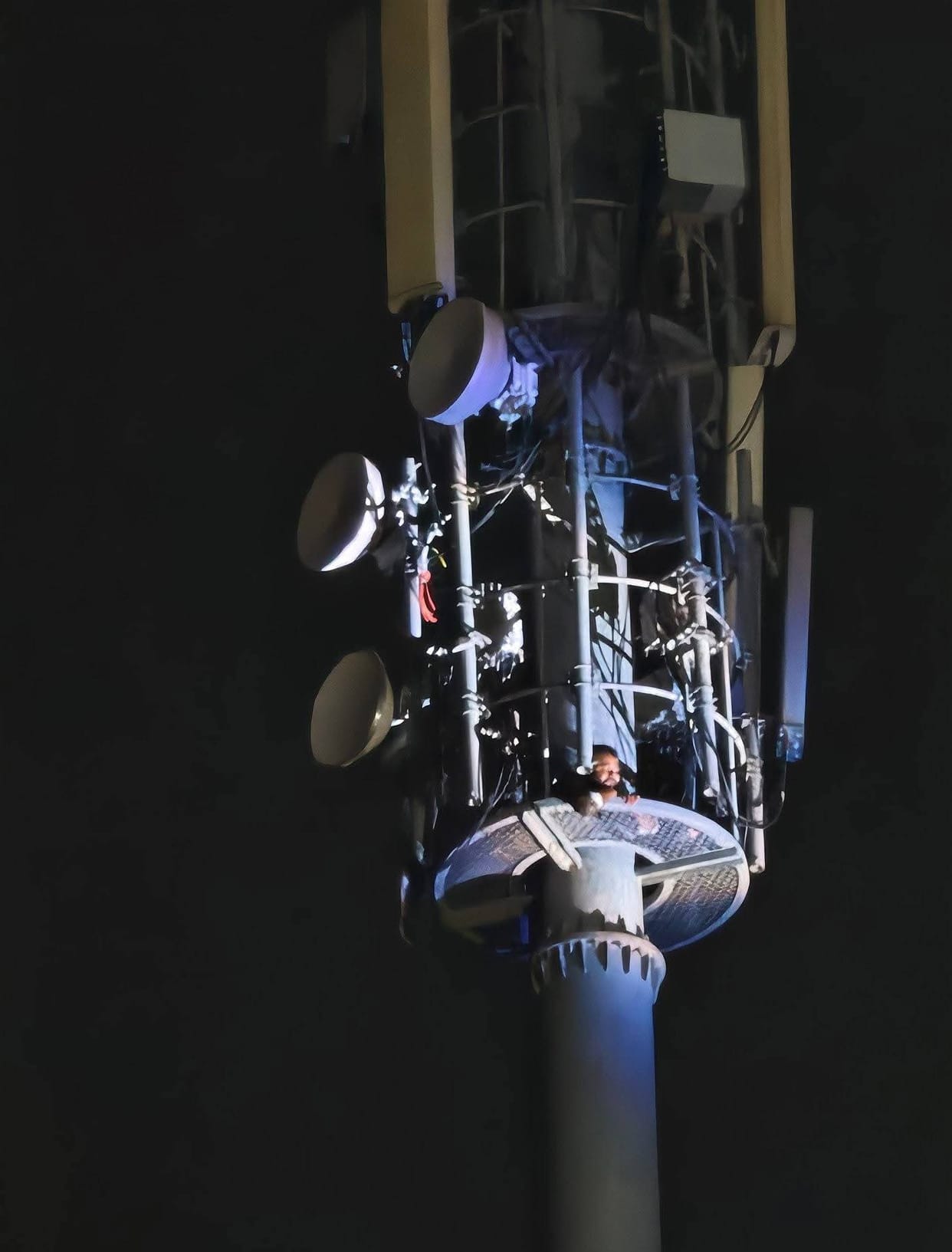I will not come down from the tower until my wife is sent off with me...