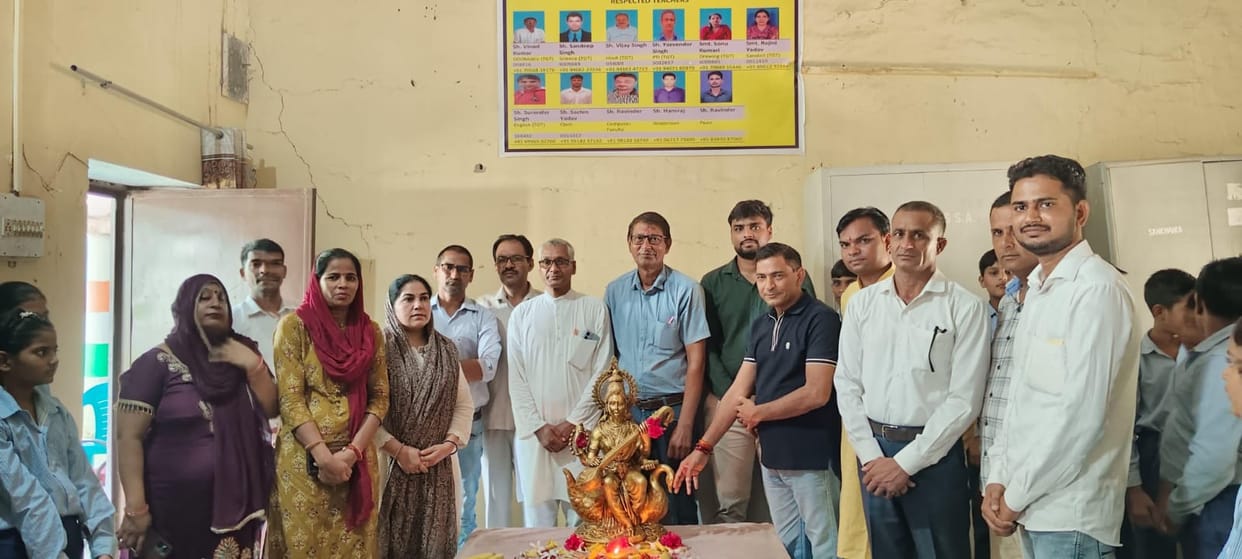 Bronze statue of Goddess Saraswati installed.