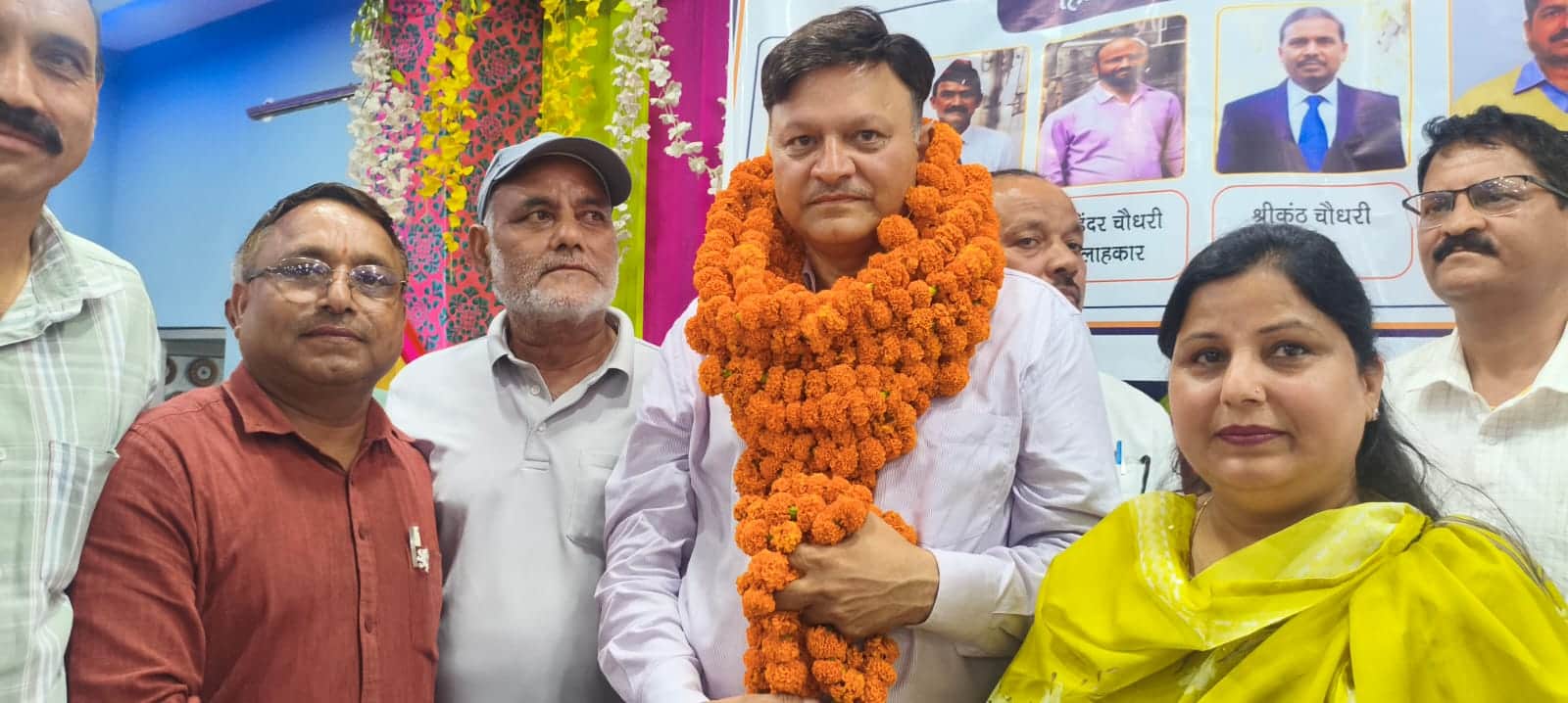 सेवानिवृत्त जिला एवं सत्र न्यायाधीश राकेश चौधरी जिन्हें रविवार को राजा का तालाब में आयोजित भारत