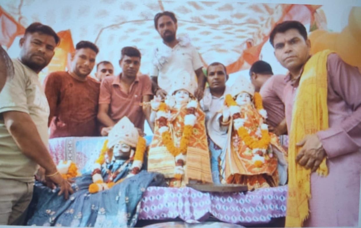 Idols of Shri Shyam Baba and Radha-Krishna installed.