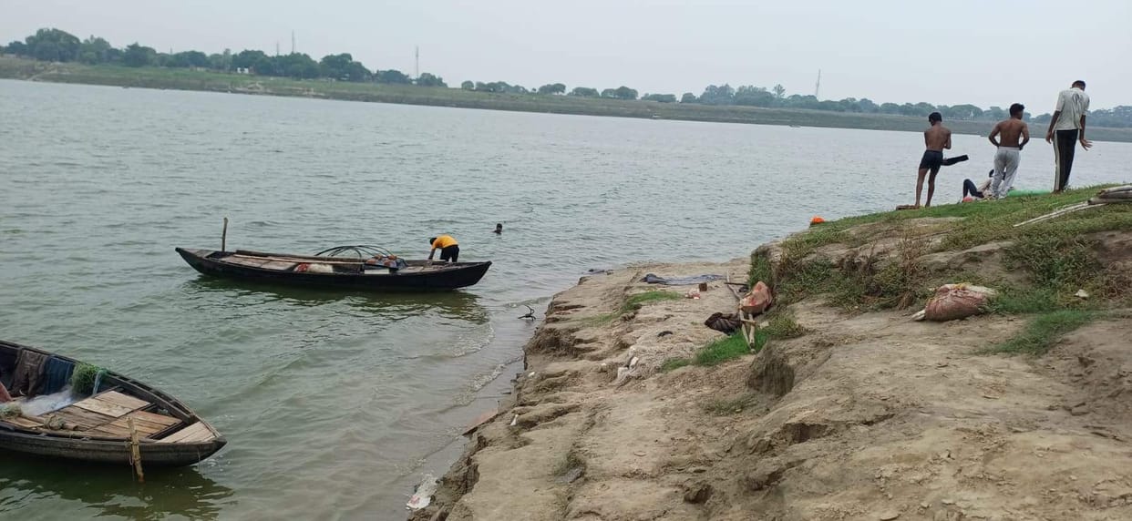 8.2 mm of rainfall recorded in 24 hours; Ganga's water level rose by 10 cm.