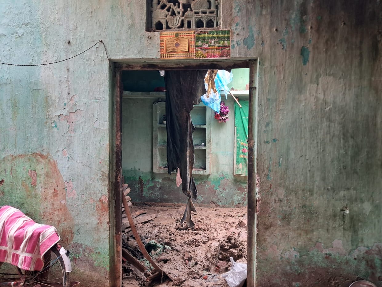 Roofs of two houses collapse; families have a narrow escape.