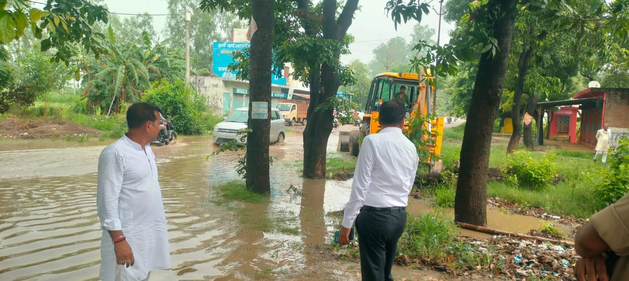The MLA provided relief from waterlogging on the spot