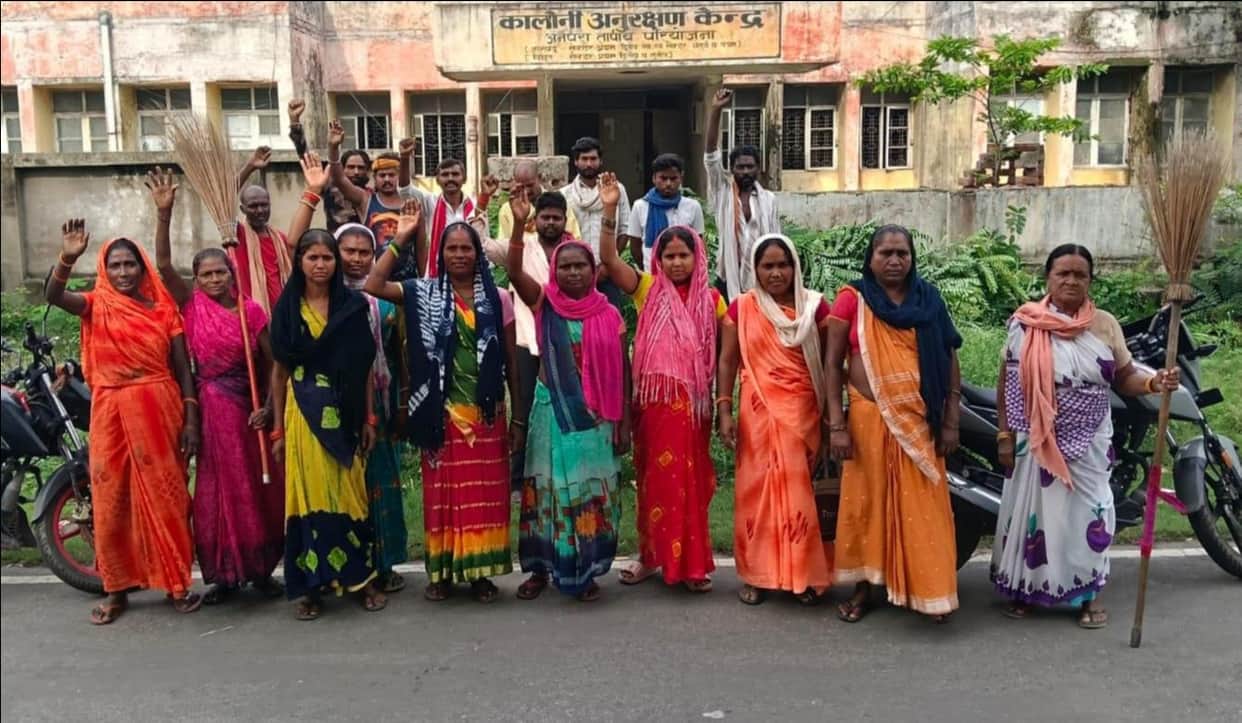 Sanitation workers protest over delay in honorarium payments; submit memorandum to CGM