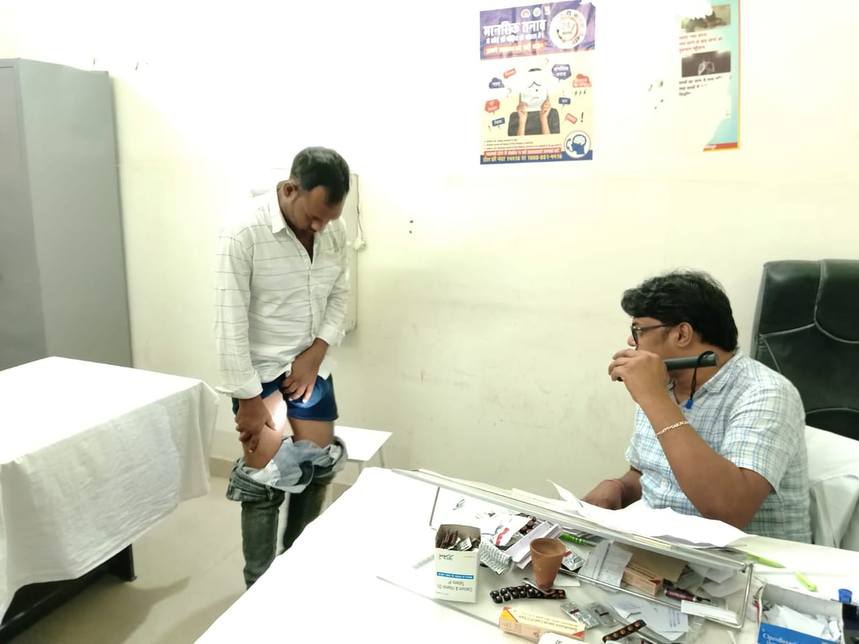 Infection spreading due to bites from monsoon insects; 10% of daily patients are affected