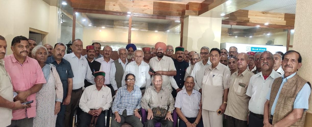 Police pensioners raised the issue of pending liabilities and the payment of medical bills.