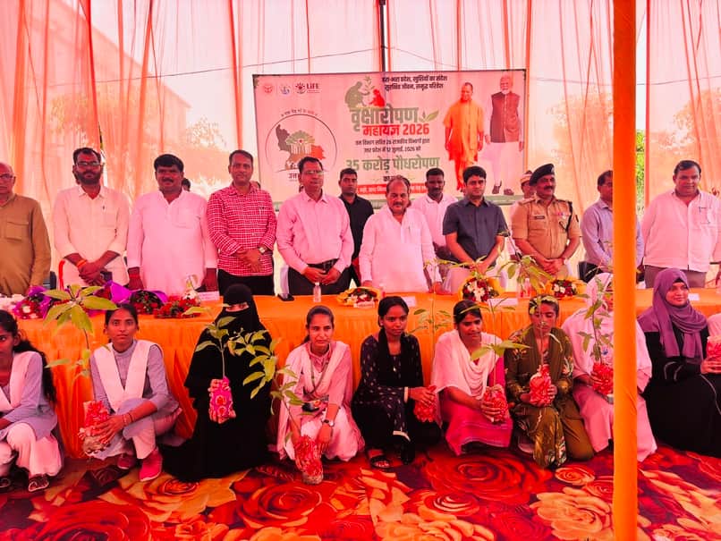 Prison Minister plants saplings along the highway.