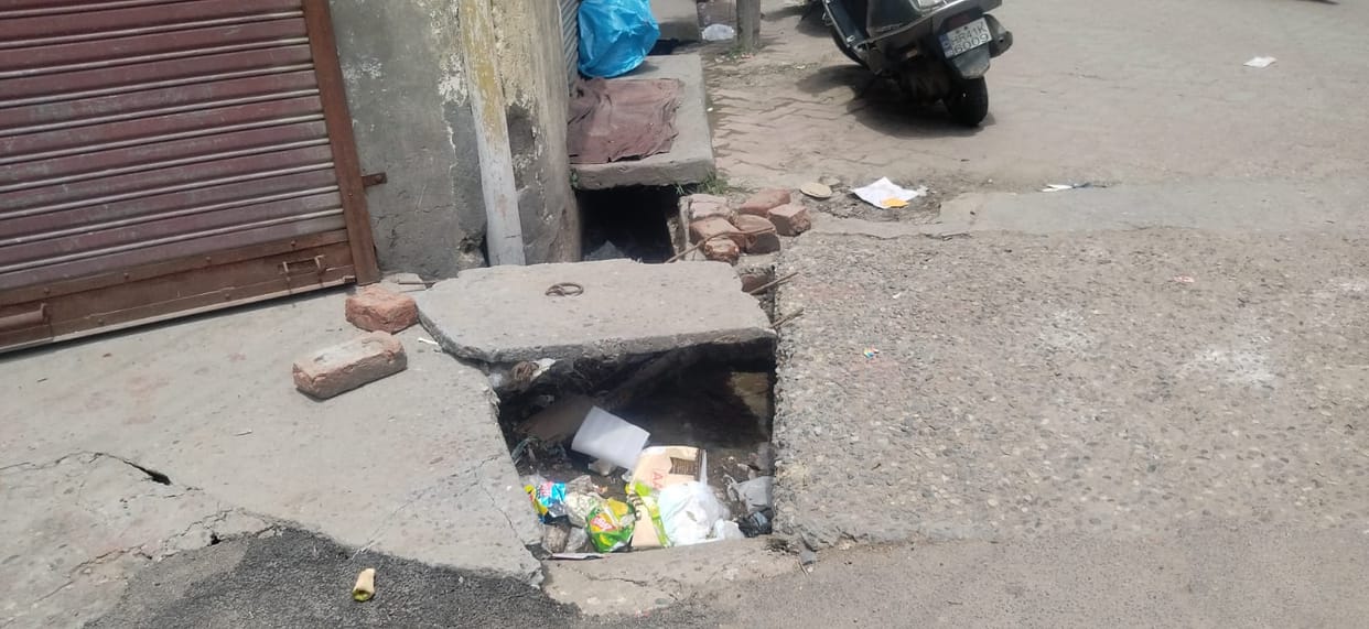 No lessons learned from the waterlogging caused by the rain, drains still not cleaned