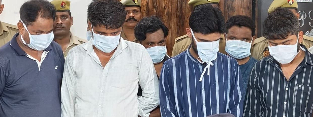 Eight people arrested in illicit blood trade