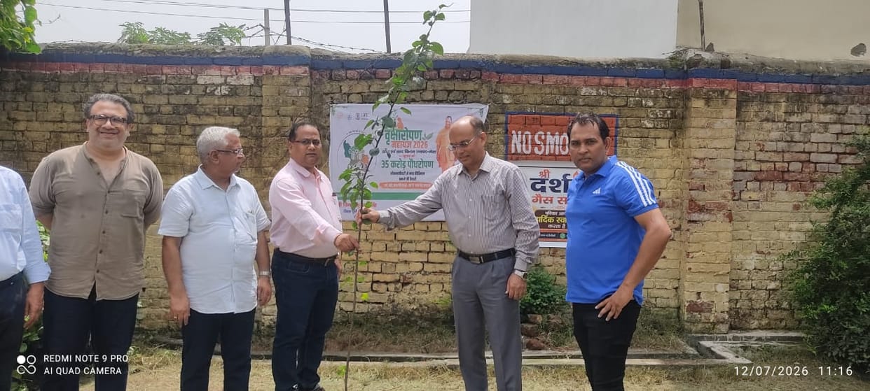 Planted saplings and conveyed a message of environmental conservation.
