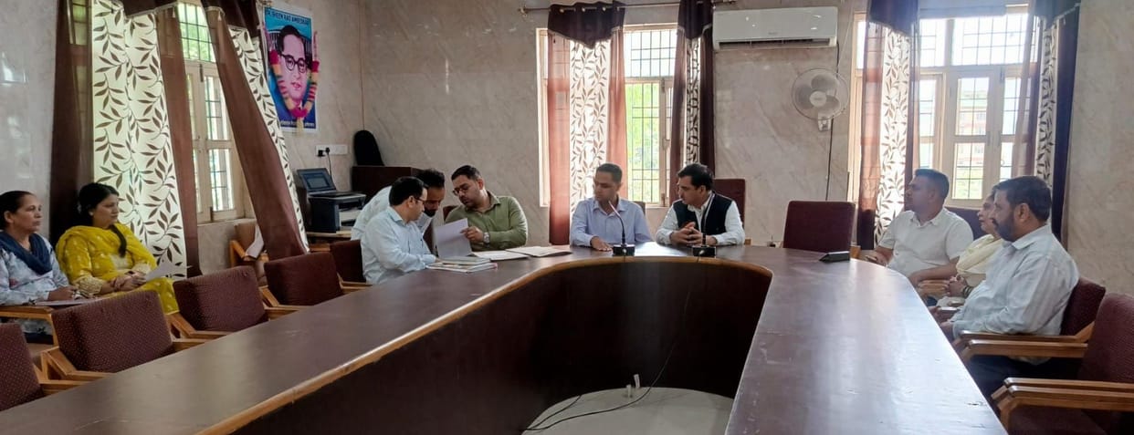 Election of President and Vice-President in Arki Nagar Panchayat postponed due to lack of quorum.