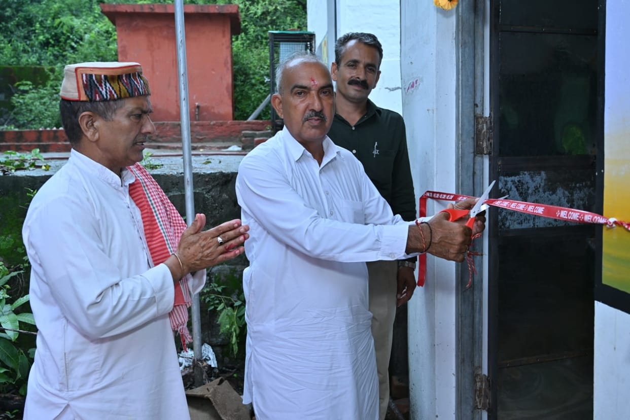 Inauguration of the new office-cum-staff room at Salasi School