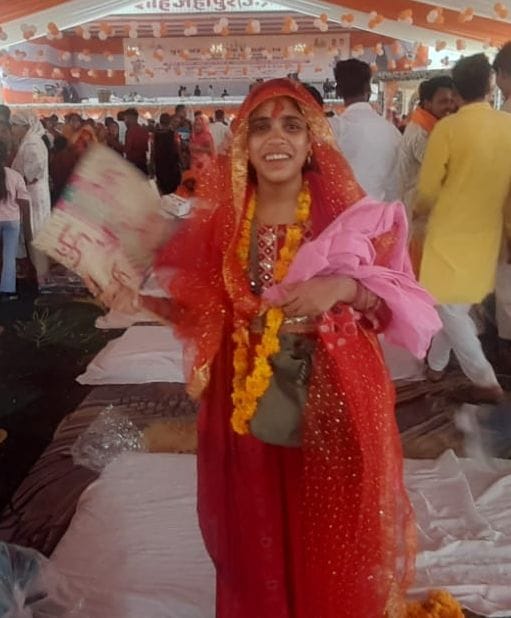 205 couples tied the knot in a mass wedding; the event was marred by mismanagement.