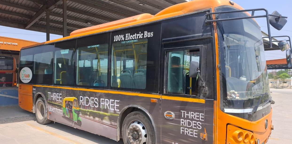 Mathura E-Buses Top Uttar Pradesh for Sixth Consecutive Month in Revenue and Ridership