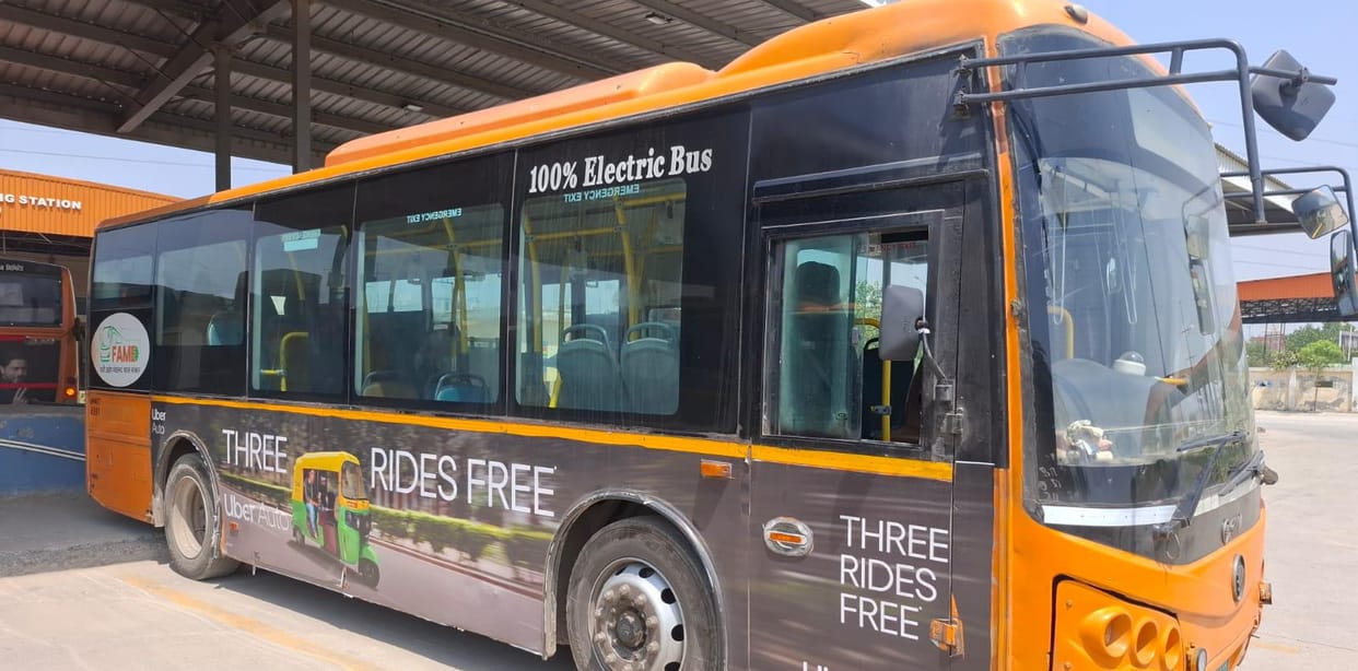 Mathura E-Buses Top Uttar Pradesh for Sixth Consecutive Month in Revenue and Ridership
