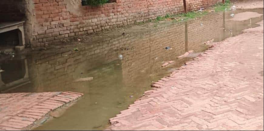 Waterlogging at Sadar Tehsil; commuting disrupted.