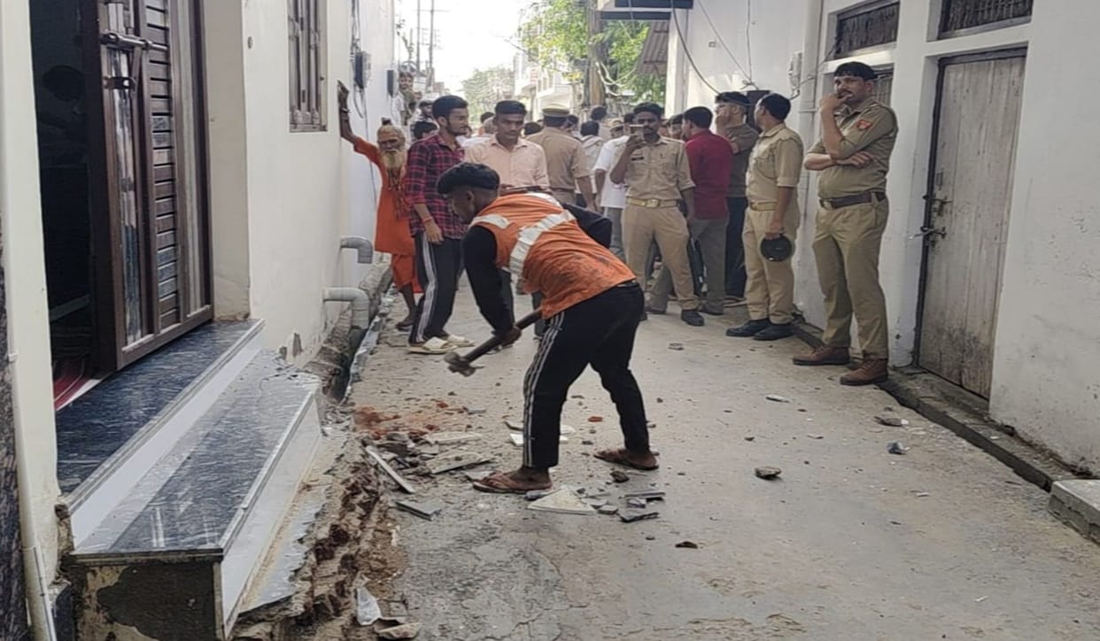 Second flight of stairs at BJP leader's house also demolished following complaint by neighbor sub-inspector.