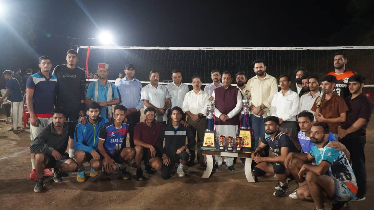 Bughar team emerges champion in volleyball tournament, defeating 22 other teams.