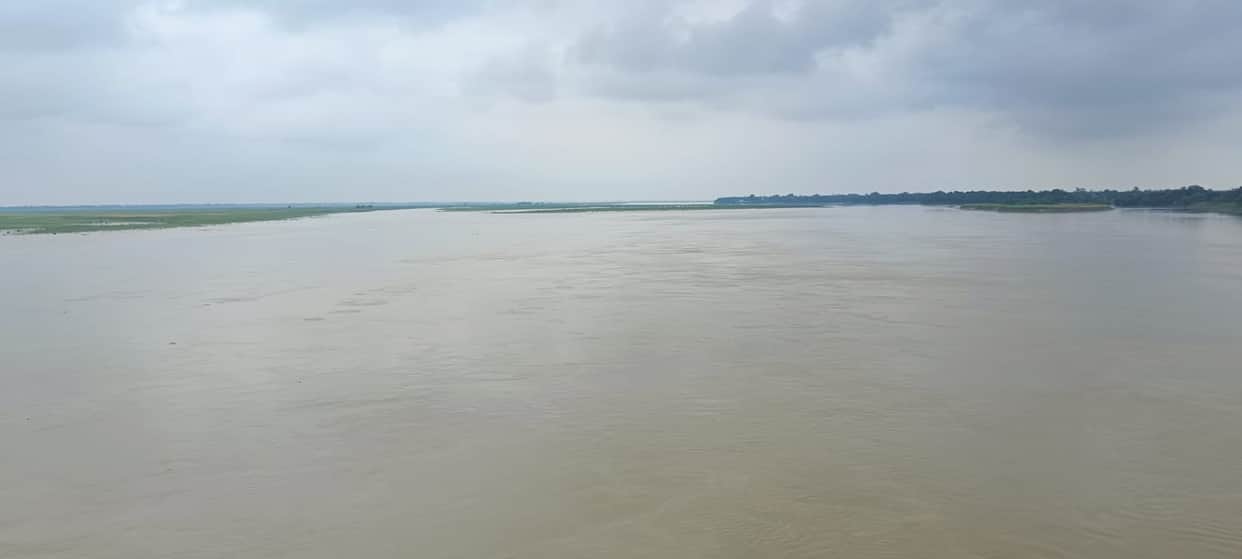 Rapti water level rises by 30 cm in two days in Mehdawal; department on alert and monitoring the situation.