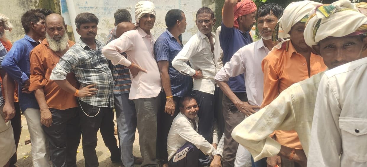 Farmers waited hours for fertilizer but returned empty-handed