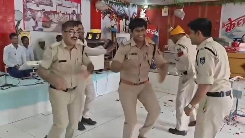 Birthday Party Inside Ujjain's Bhairavgarh Jail! Deputy Jailer Dances In Uniform To Govinda Song
