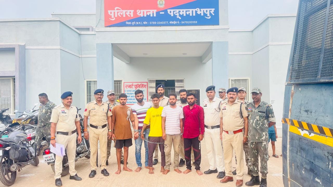 गिरफ्तार आरोपी