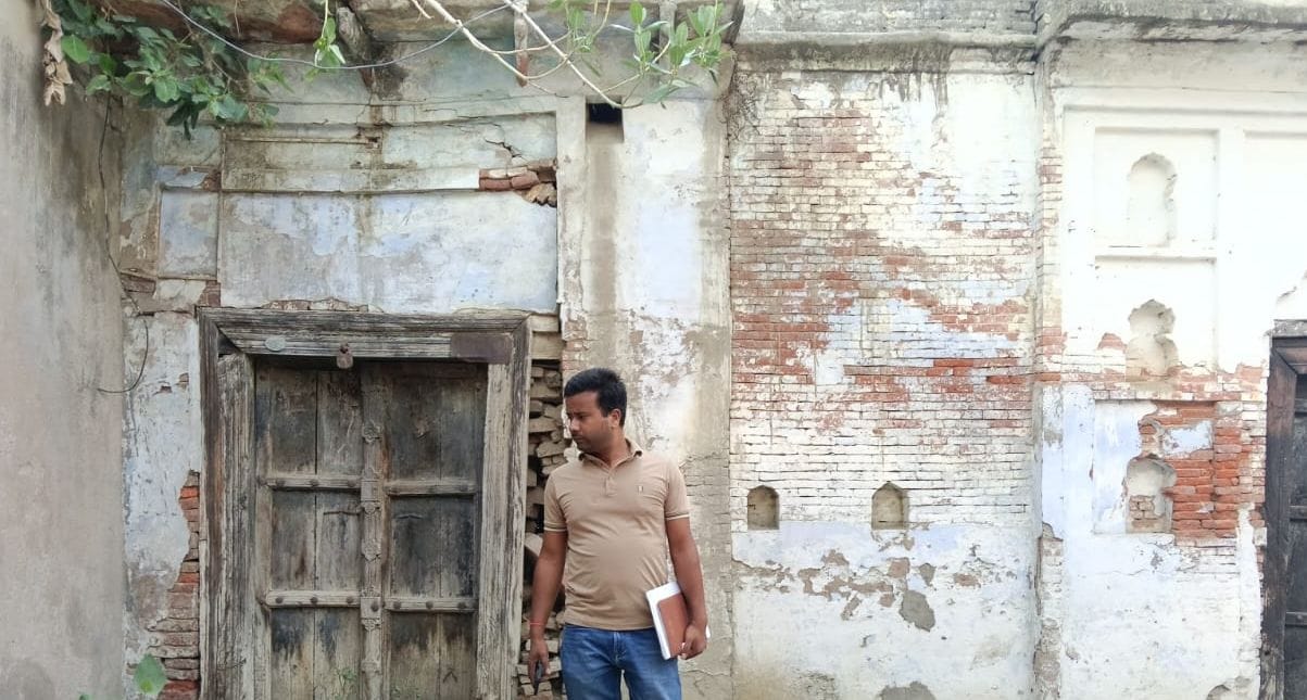 Municipality issues notices to owners of dilapidated buildings.