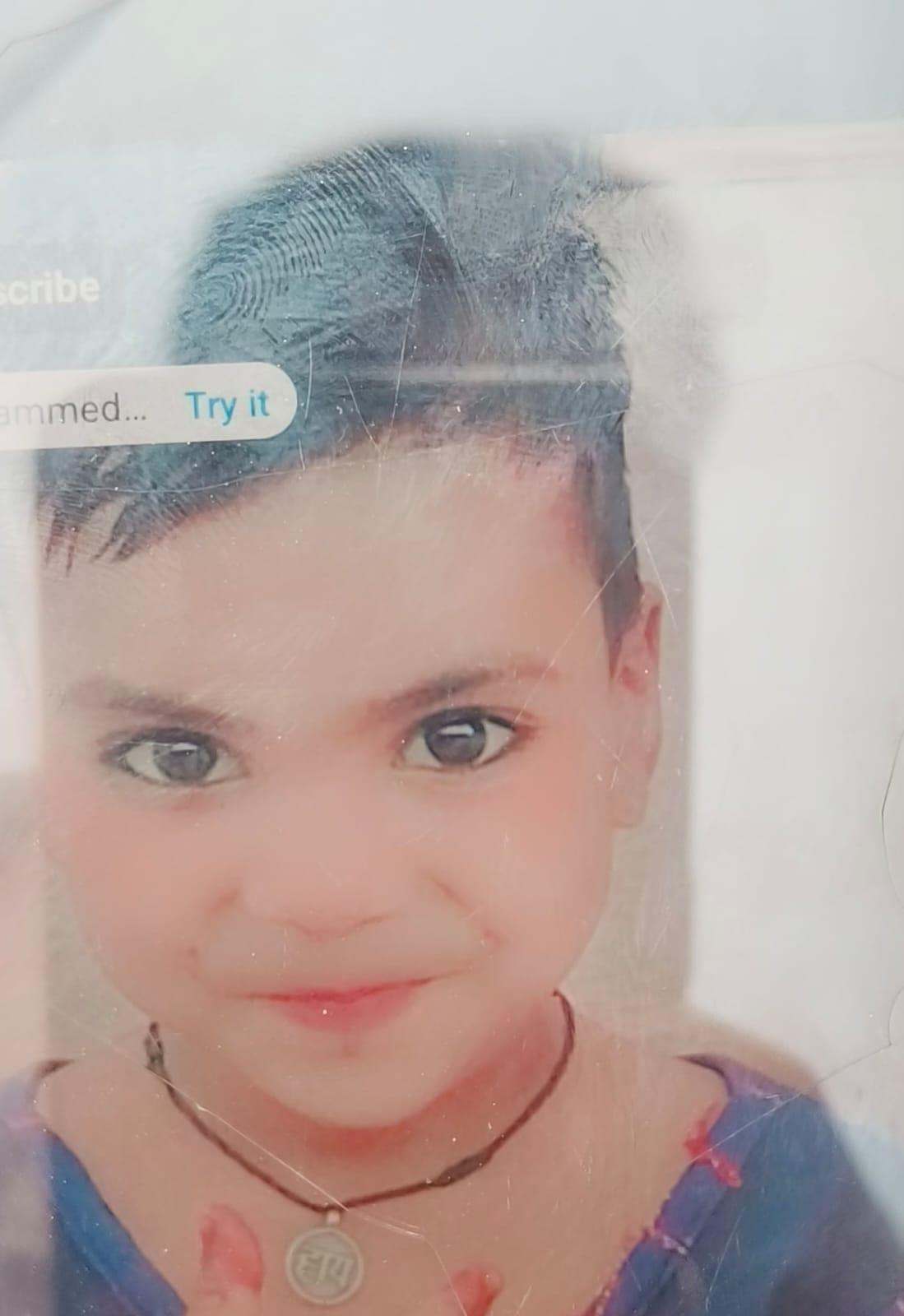 Girl suffering from fever dies after treatment at a medical store.