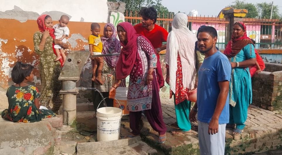 Power crisis in Bhamuiya for a week, people yearn for water drop by drop