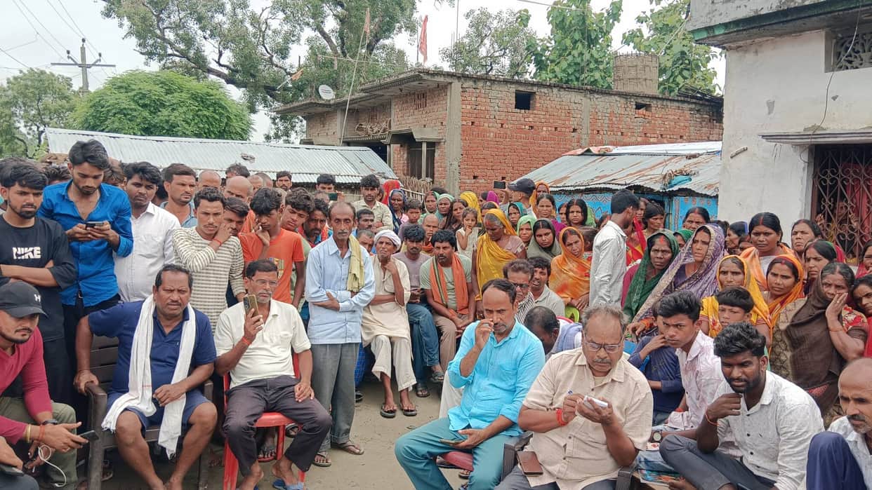 Uproar by family members following the death of an injured youth; two attempts made to block the road.